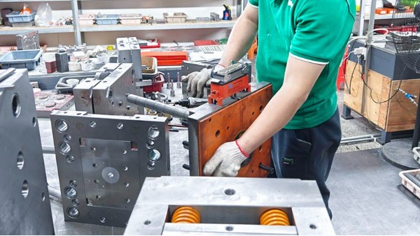 3ģ⿴עģ߹Ӧѡͬչ